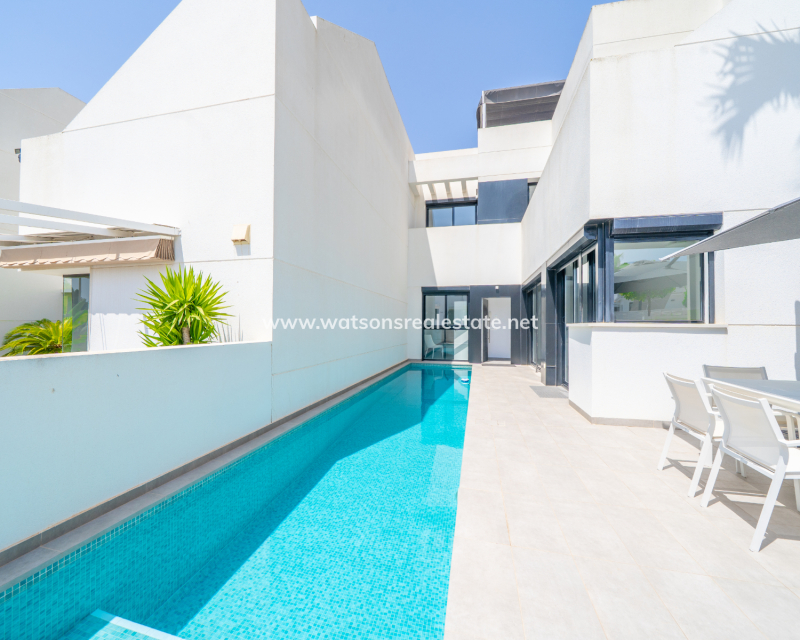 Revente - Vrijstaande Villa - Urb. La Marina