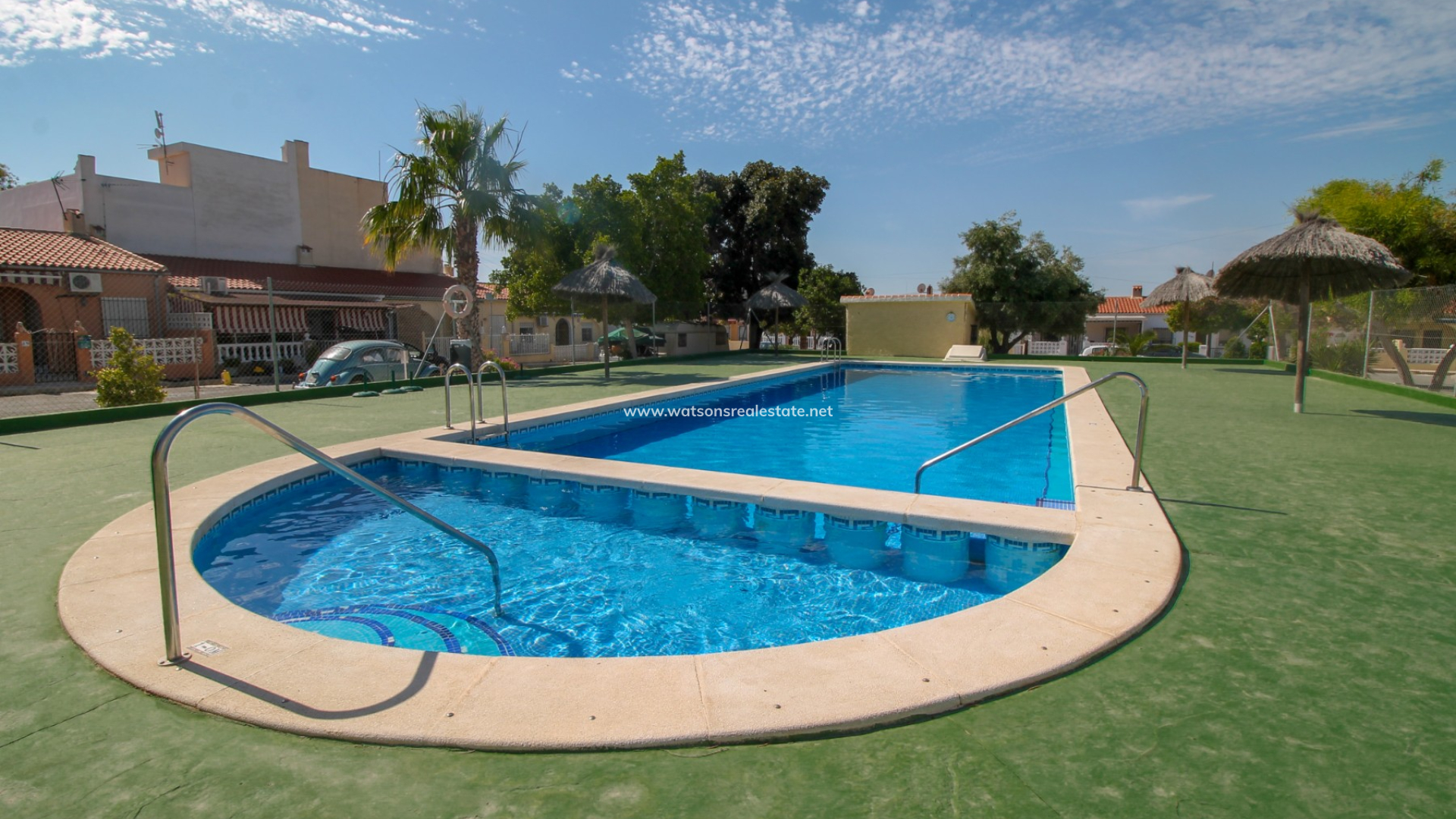 Rijhuis - Revente - Urb. La Marina - 5096