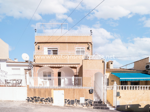 Rijhuis · Revente · Urb. La Marina · Urb. La Marina