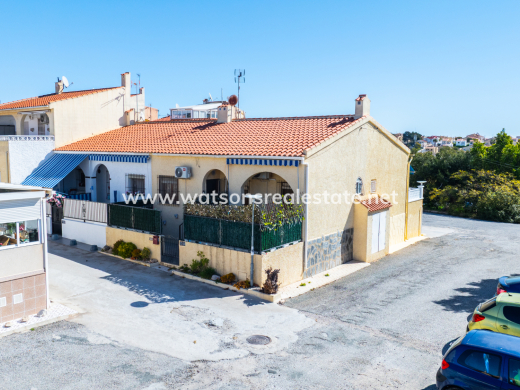 Rijhuis - Revente - Urb. La Marina - Urb. La Marina