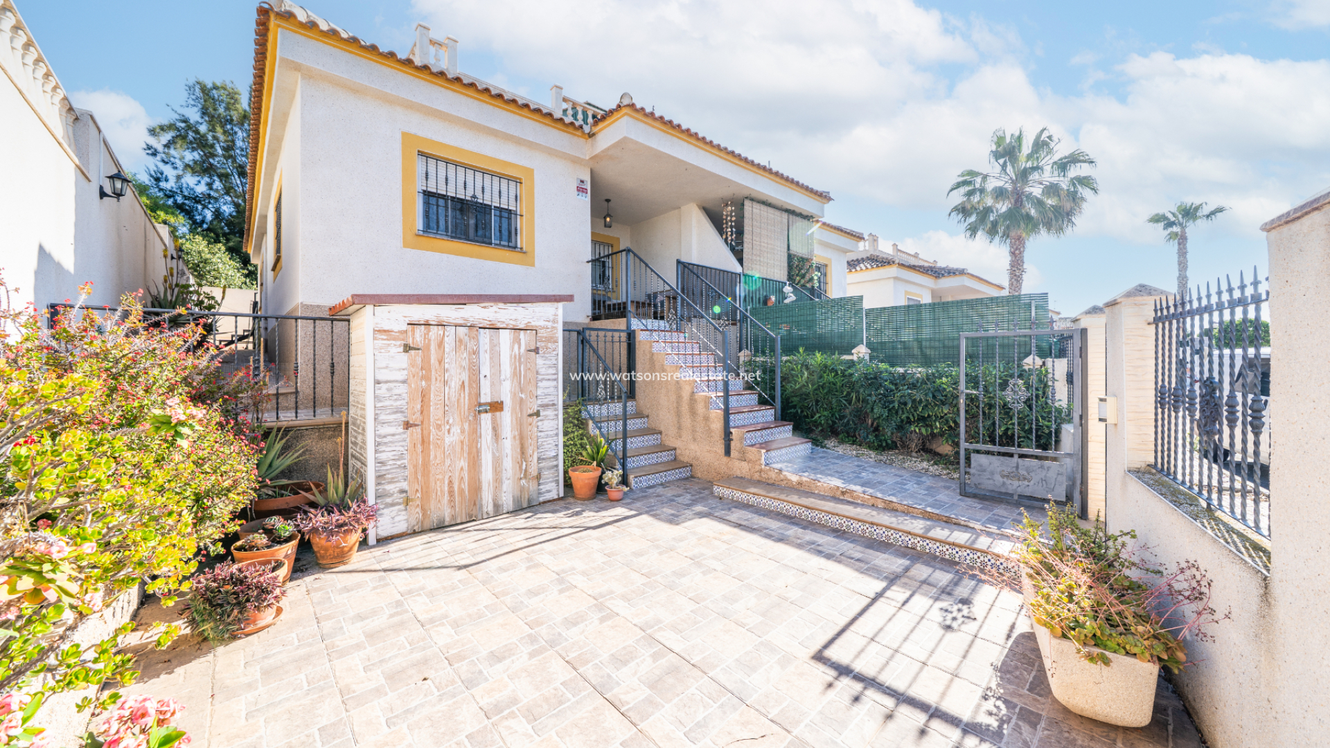 Semi-Detached - Resale - Urb. La Marina - 5940