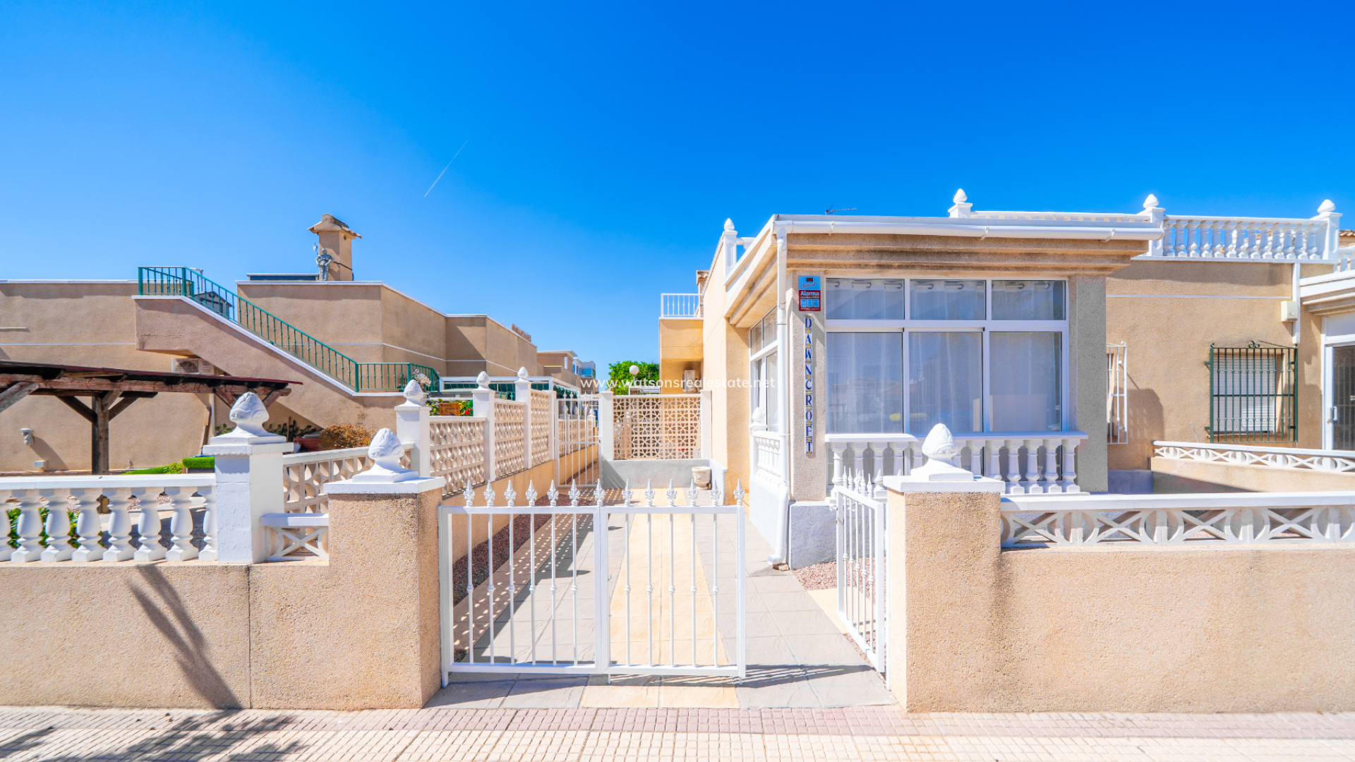 Semi-Detached - Resale - Urb. La Marina - 6232