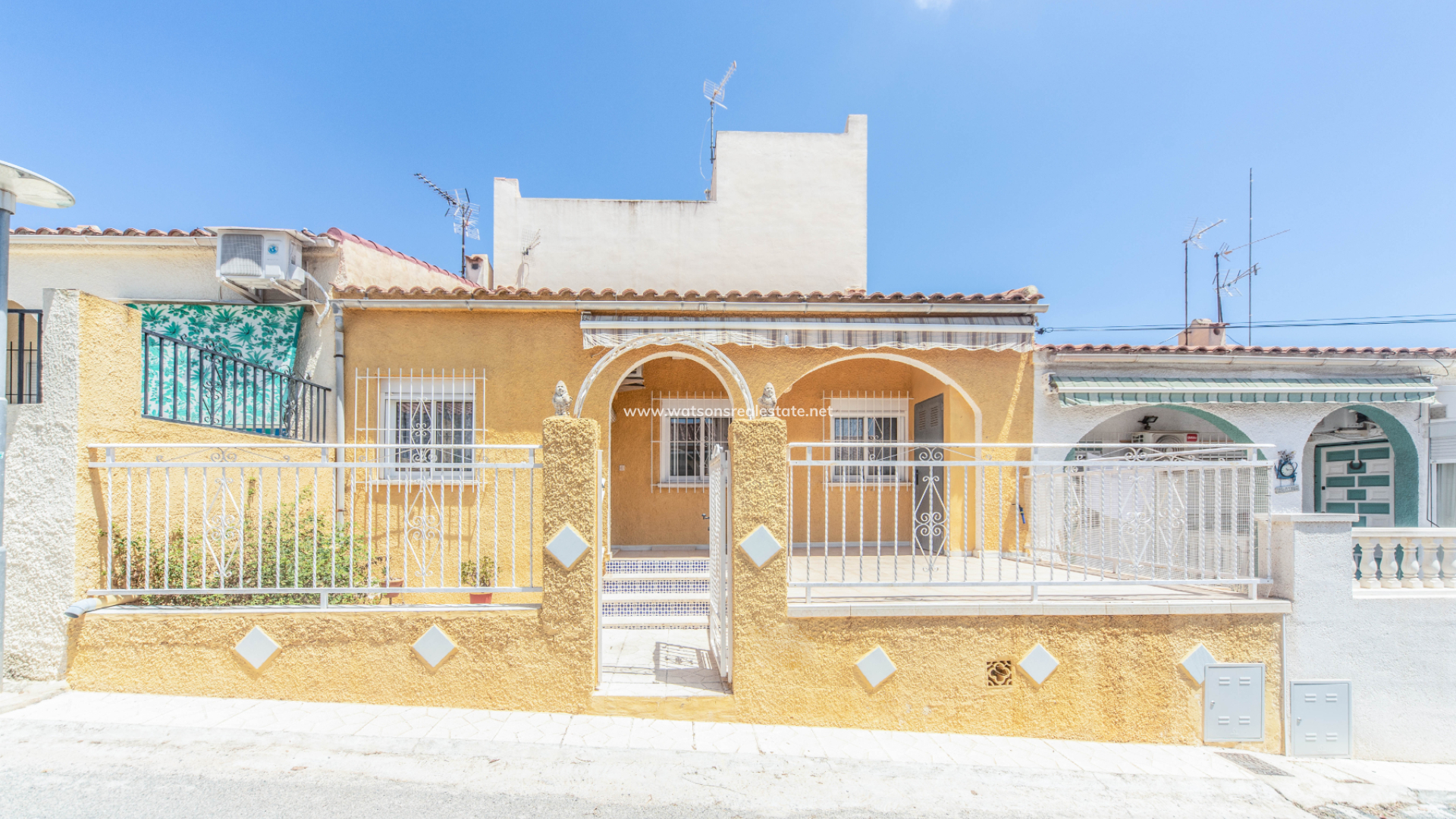 Terraced - Resale - Urb. La Marina - 5459
