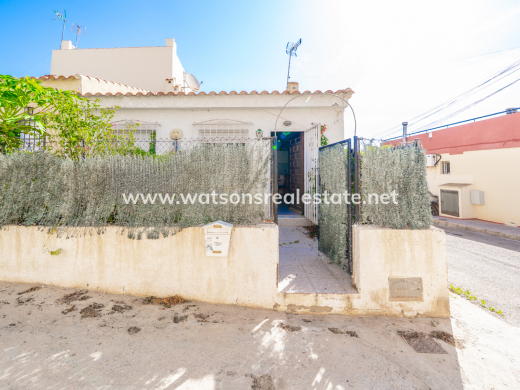 Terraced - Resale - Urb. La Marina - Urb. La Marina