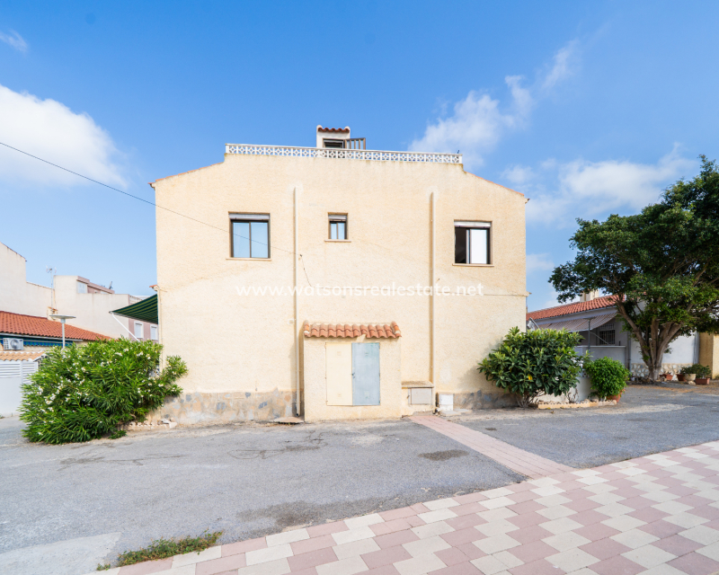 Venta - Adosado - Urb. La Marina