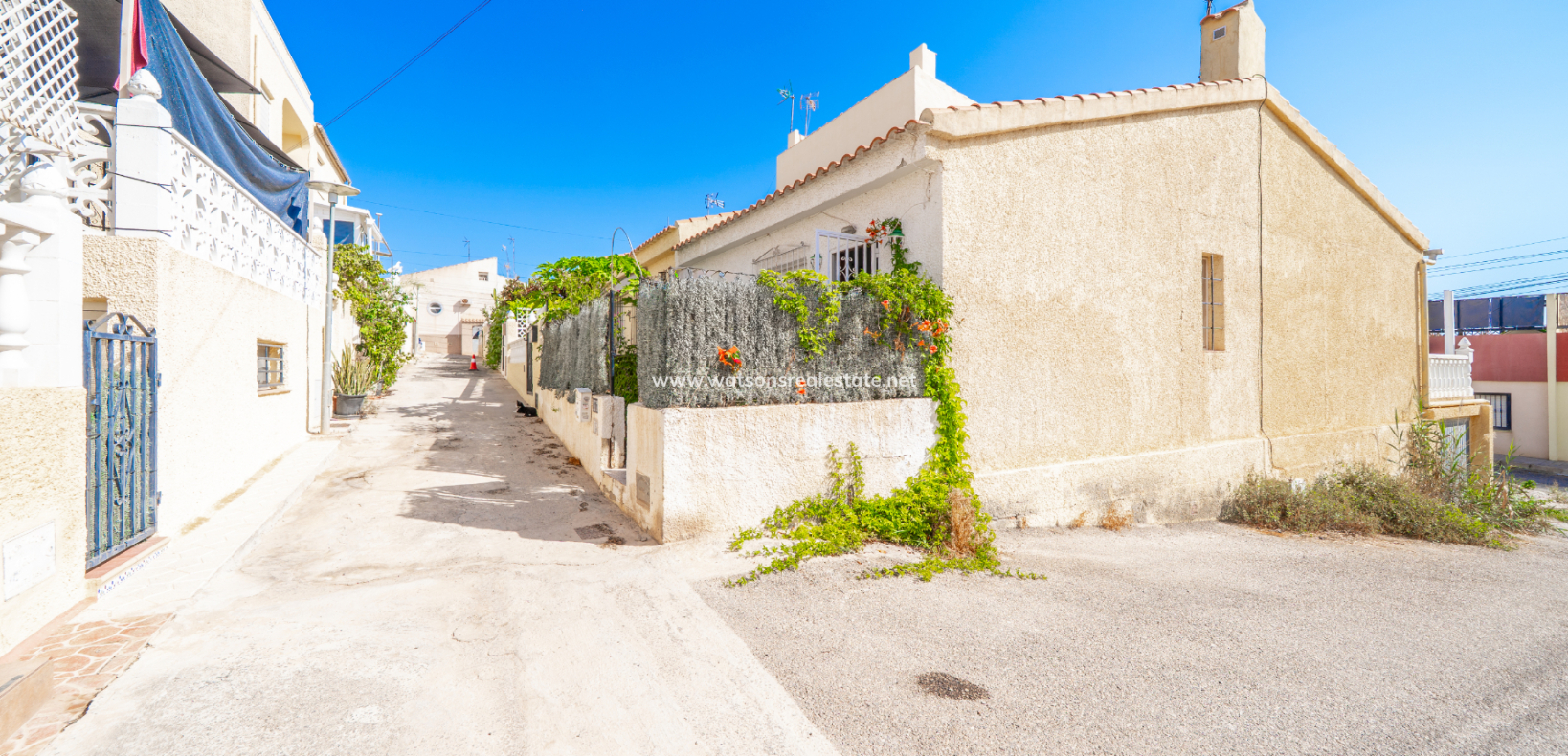 Venta - Adosado - Urb. La Marina