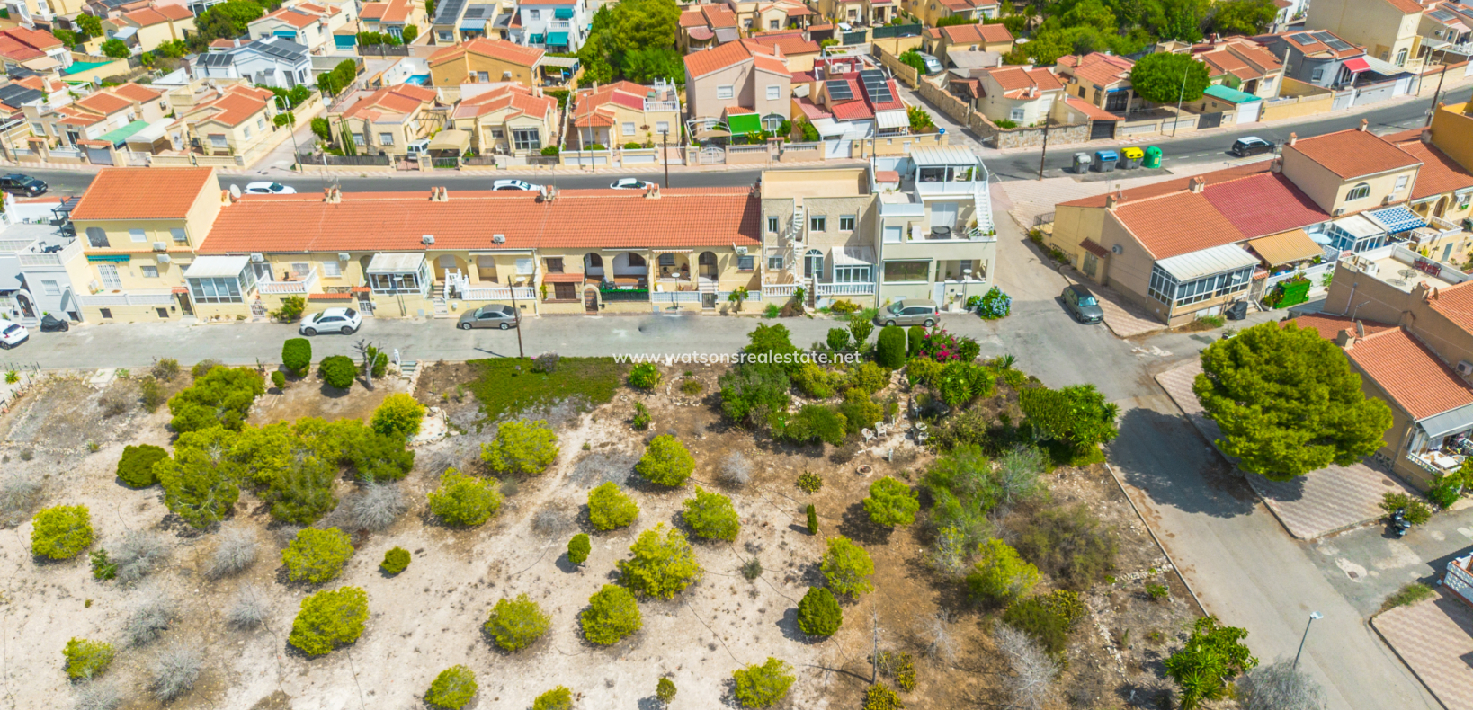 Venta - Adosado - Urb. La Marina