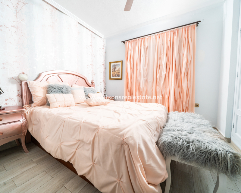 Venta - Apartmento - El Pinet Beach