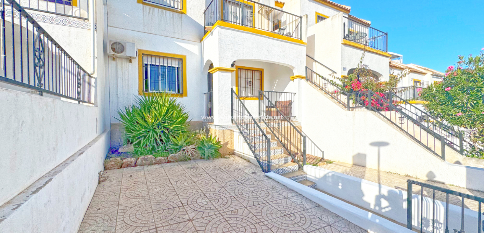 Venta - Apartmento - Urb. La Marina