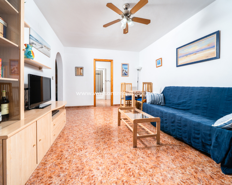 Venta - Apartmento - Urb. La Marina