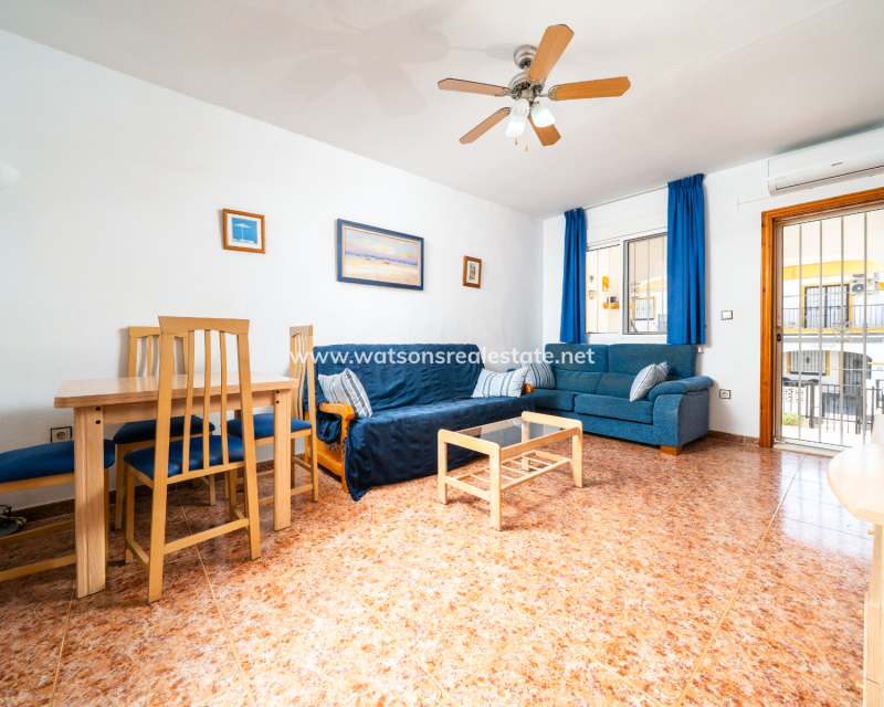 Venta - Apartmento - Urb. La Marina