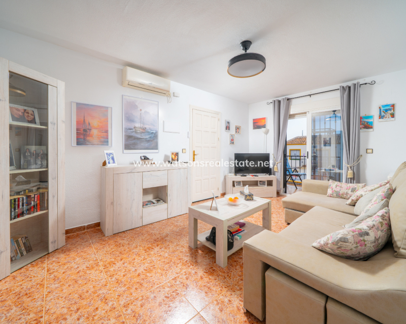 Venta - Apartmento - Urb. La Marina
