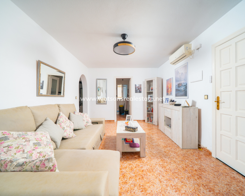 Venta - Apartmento - Urb. La Marina