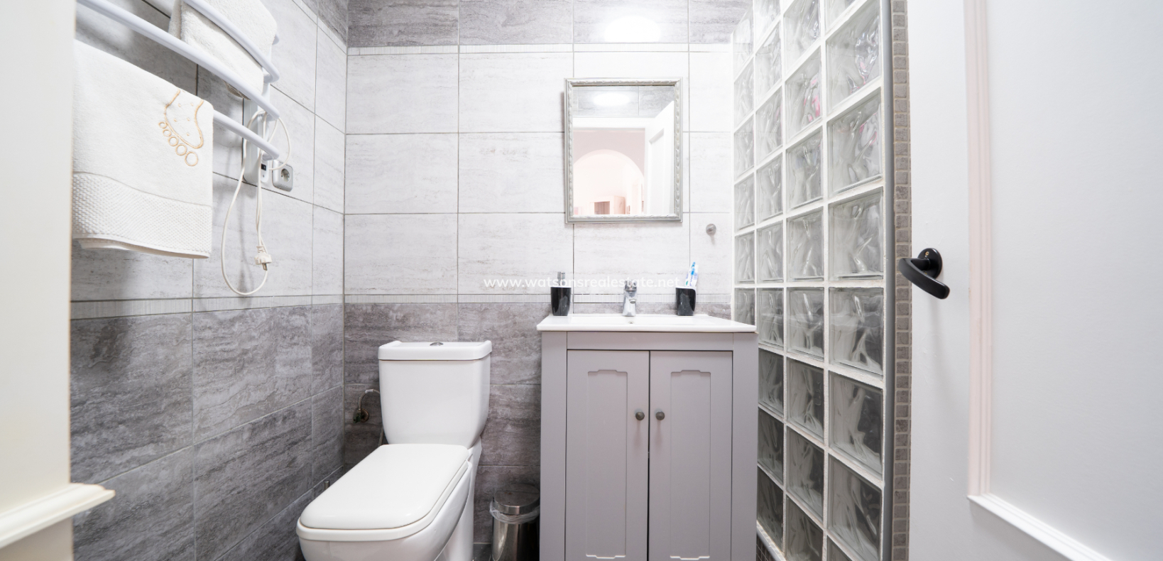 Venta - Apartmento - Urb. La Marina