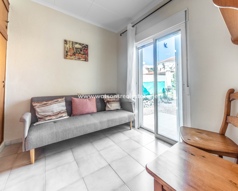 Venta - Chalet Independiente - La Marina - Urb. La Marina