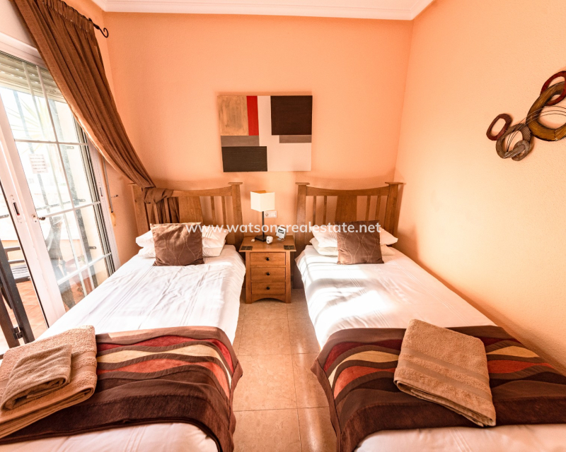 Venta - Chalet Independiente - Urb. El Oasis - La Marina