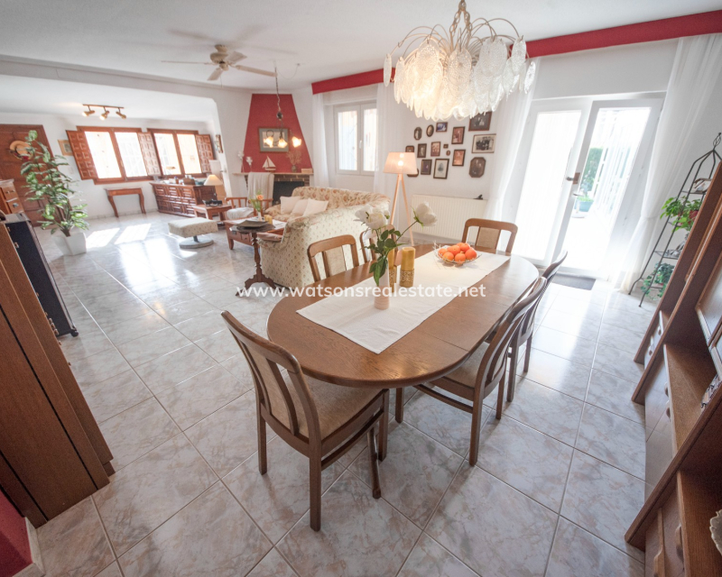 Venta - Chalet Independiente - Urb. El Oasis - La Marina