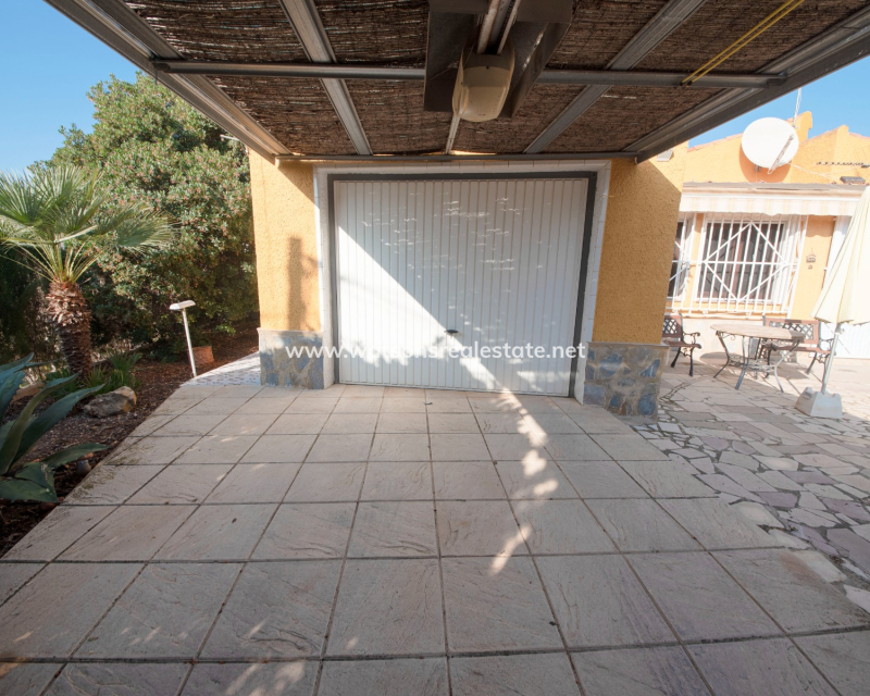 Venta - Chalet Independiente - Urb. El Oasis - La Marina