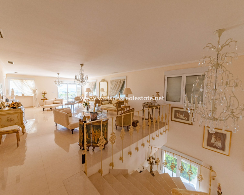 Venta - Chalet Independiente - Urb. La Escuera
