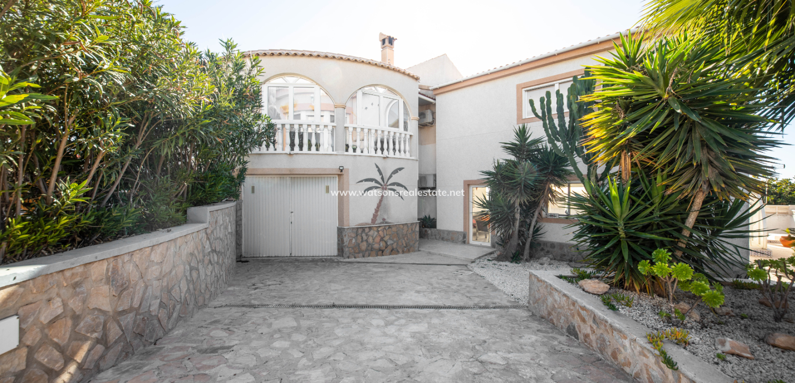 Venta - Chalet Independiente - Urb. La Escuera