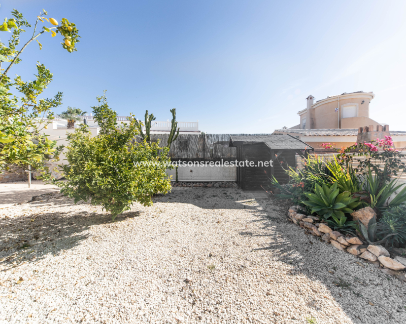 Venta - Chalet Independiente - Urb. La Escuera