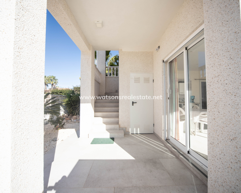 Venta - Chalet Independiente - Urb. La Escuera