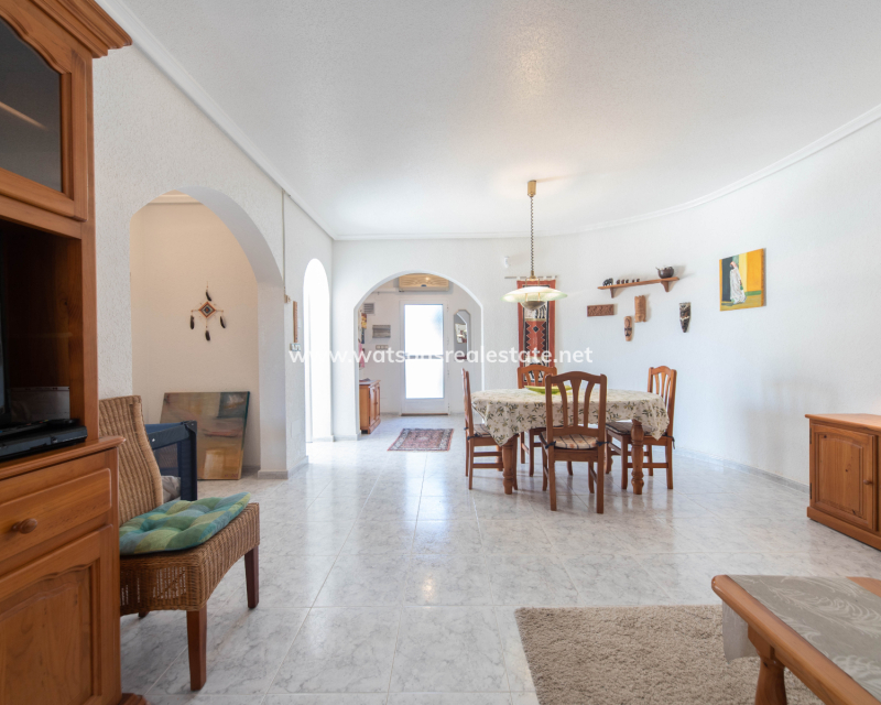 Venta - Chalet Independiente - Urb. La Escuera