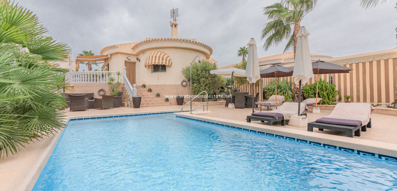 Venta - Chalet Independiente - Urb. La Marina