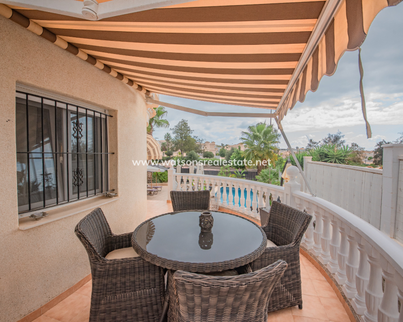 Venta - Chalet Independiente - Urb. La Marina