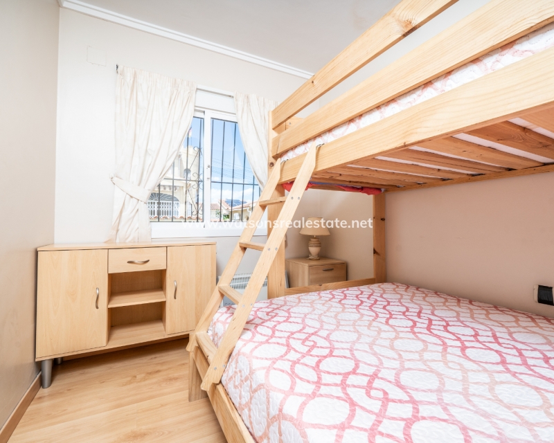 Venta - Chalet Independiente - Urb. La Marina