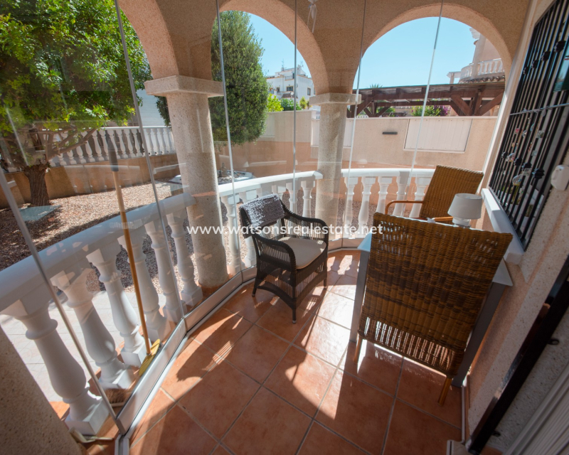 Venta - Chalet Independiente - Urb. La Marina