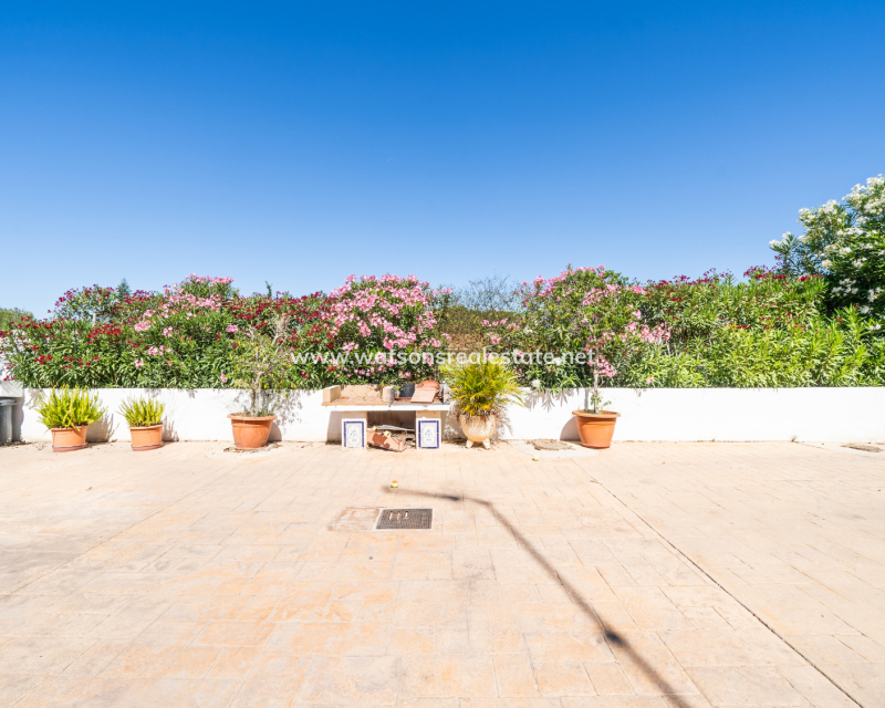 Venta - Chalet Independiente - Urb. La Marina