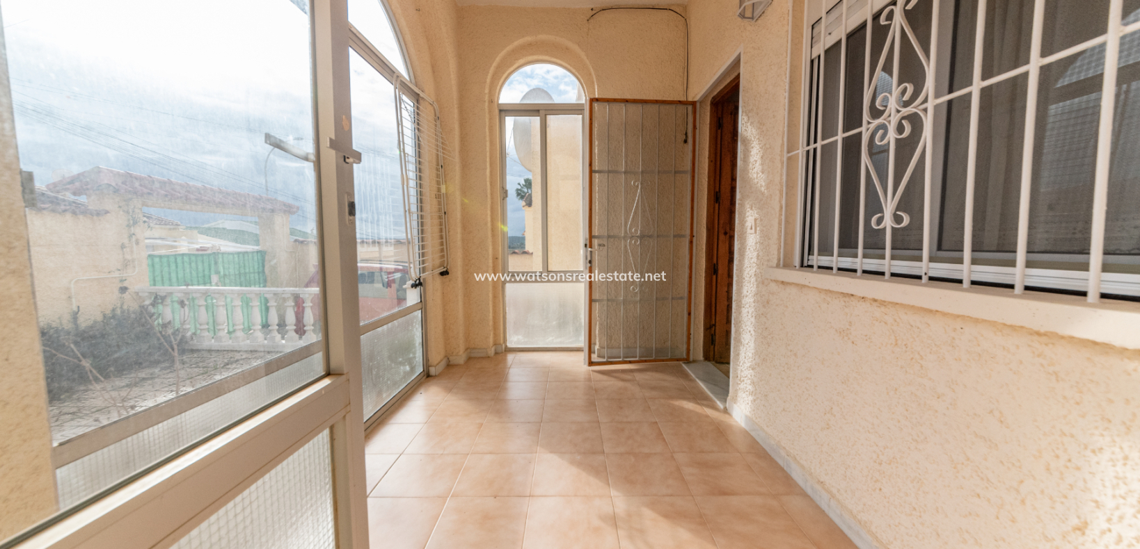 Venta - Chalet Independiente - Urb. La Marina