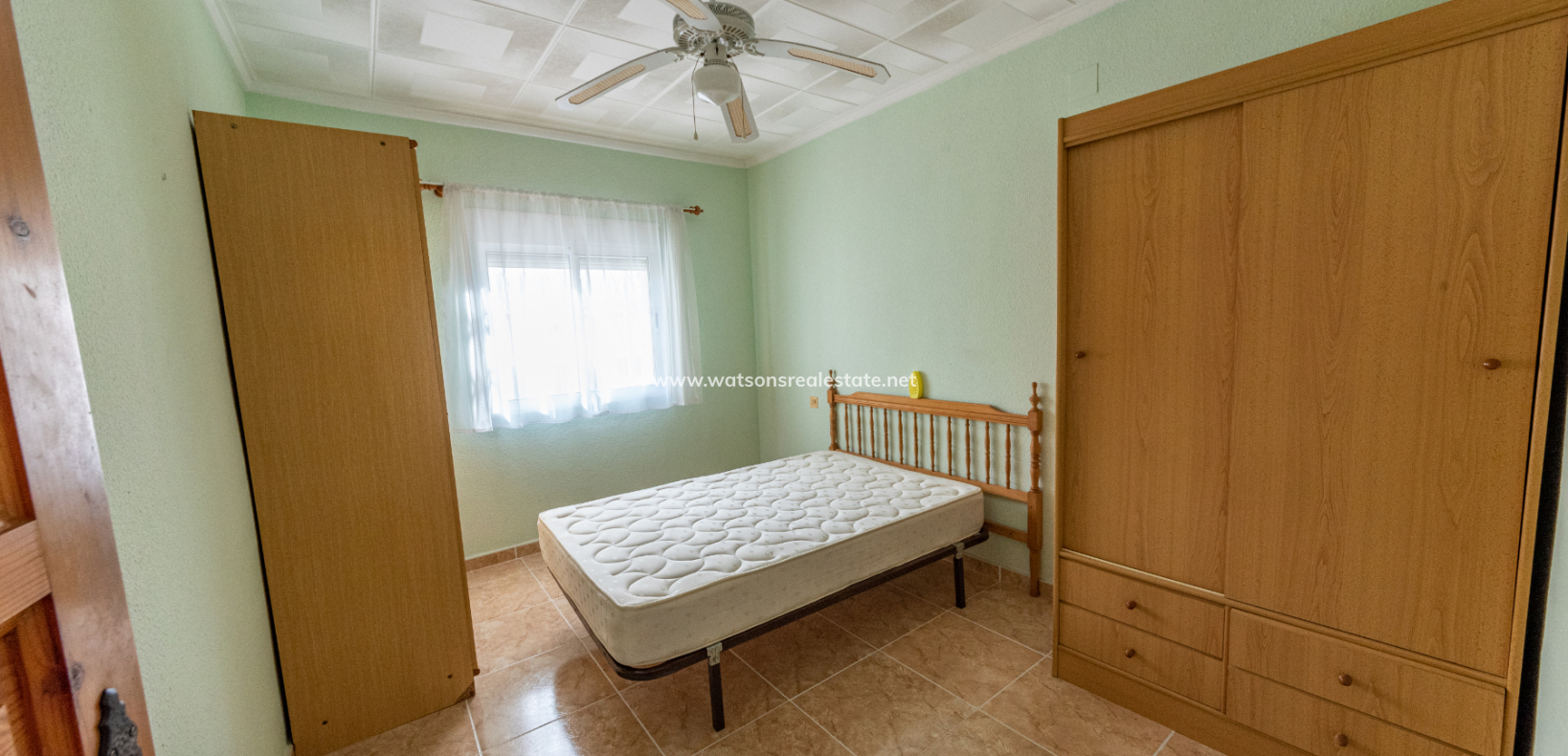 Venta - Chalet Independiente - Urb. La Marina