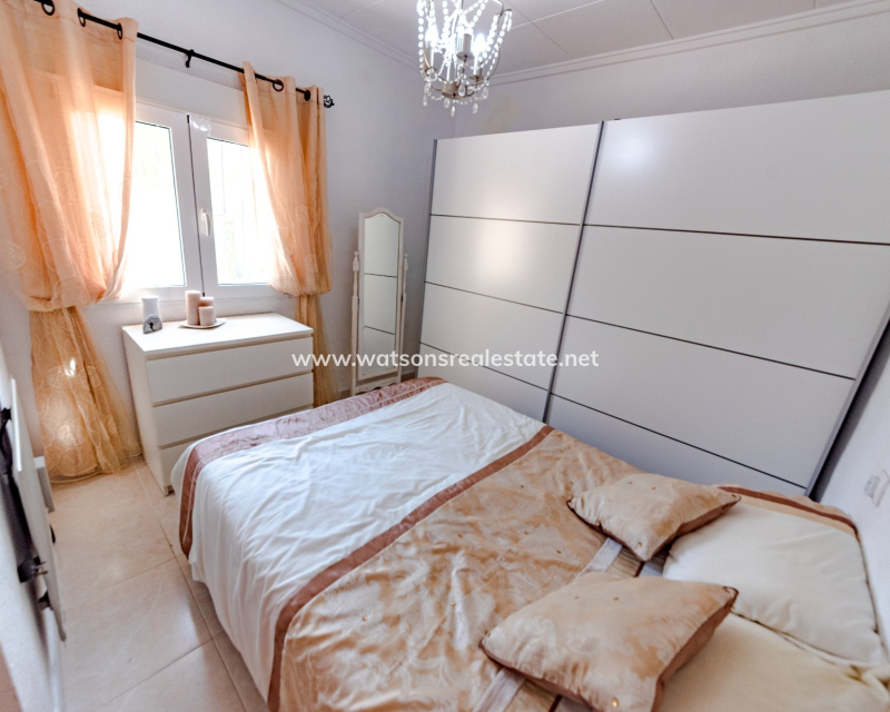 Venta - Chalet Independiente - Urb. La Marina