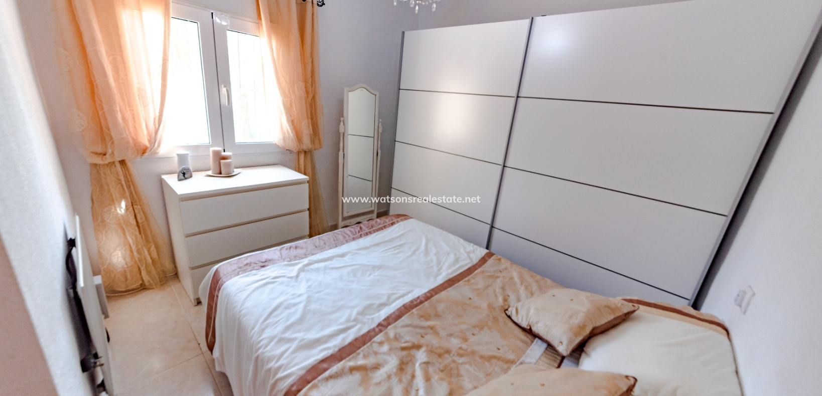 Venta - Chalet Independiente - Urb. La Marina