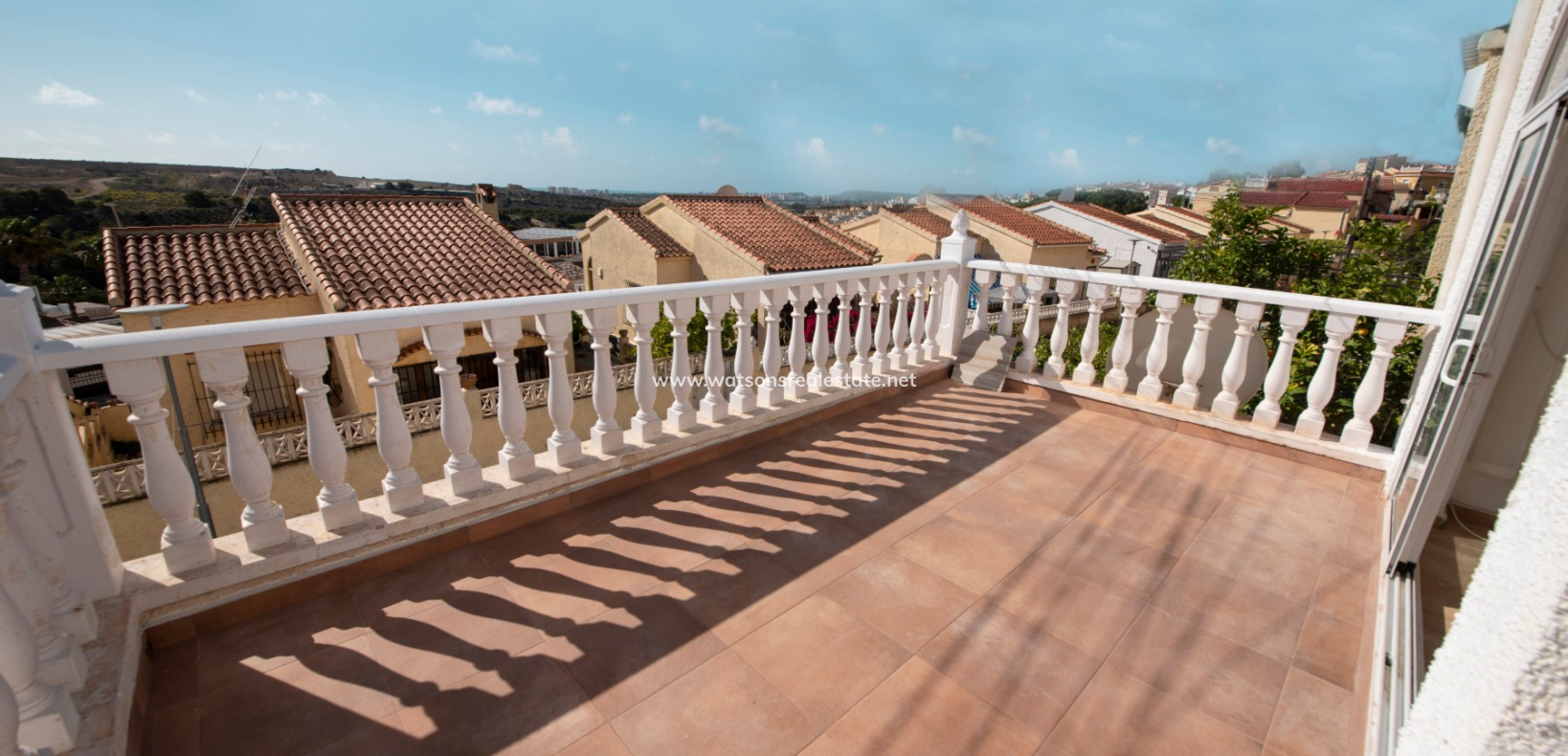 Venta - Chalet Independiente - Urb. La Marina