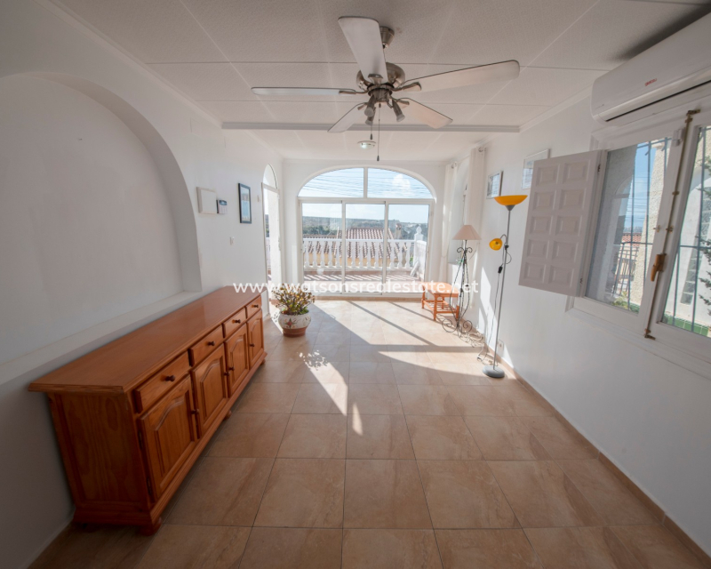 Venta - Chalet Independiente - Urb. La Marina
