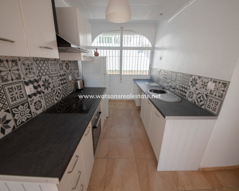 Venta - Chalet Independiente - Urb. La Marina