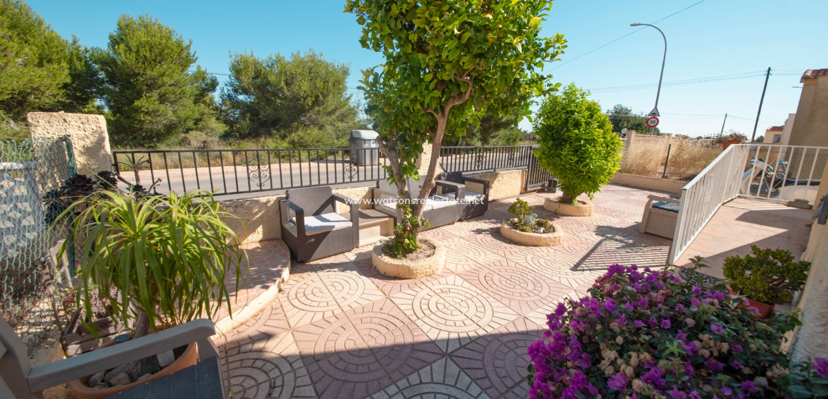 Venta - Chalet Independiente - Urb. La Marina