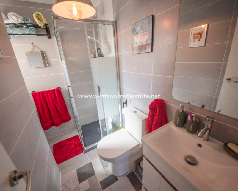 Venta - Chalet Independiente - Urb. La Marina