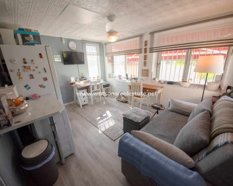 Venta - Chalet Independiente - Urb. La Marina