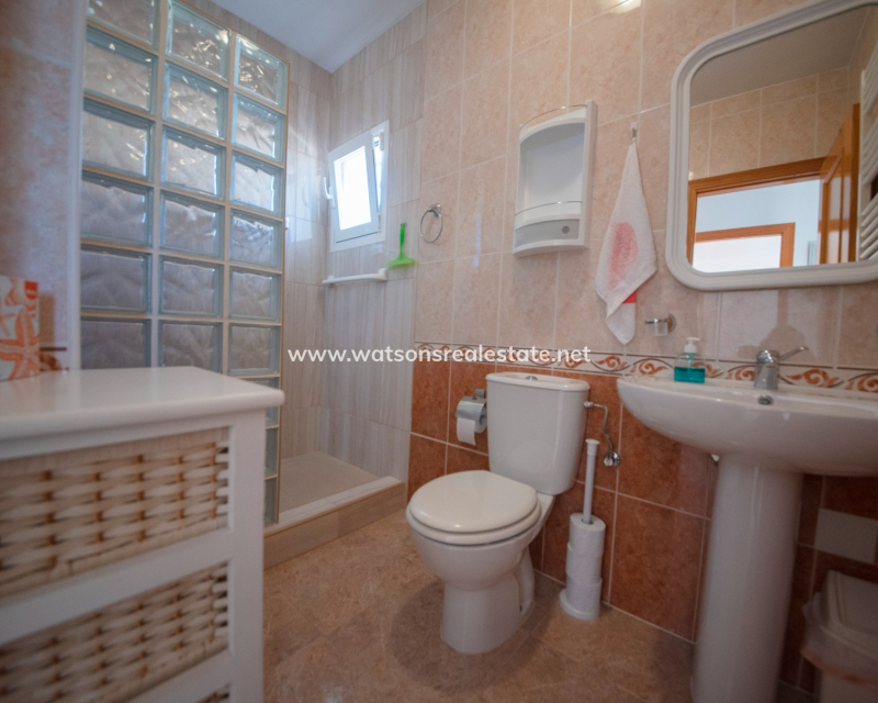Venta - Chalet Independiente - Urb. La Marina