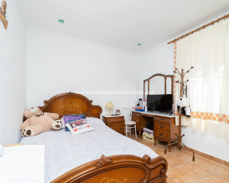 Venta - Chalet Independiente - Urb. La Marina