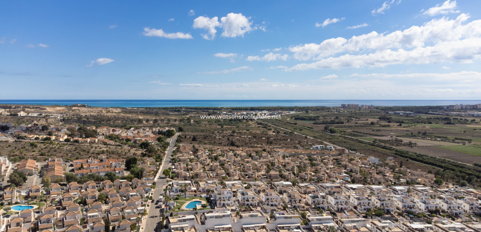 Venta - Chalet Independiente - Urb. La Marina
