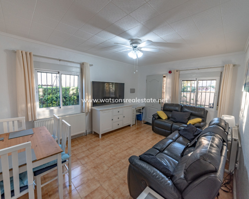 Venta - Chalet Independiente - Urb. La Marina