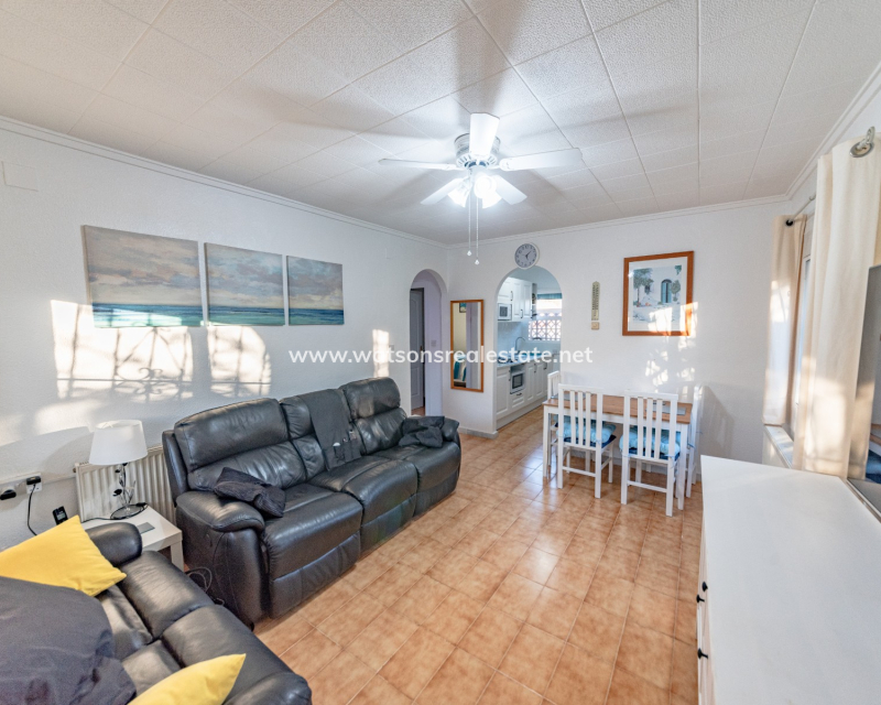 Venta - Chalet Independiente - Urb. La Marina