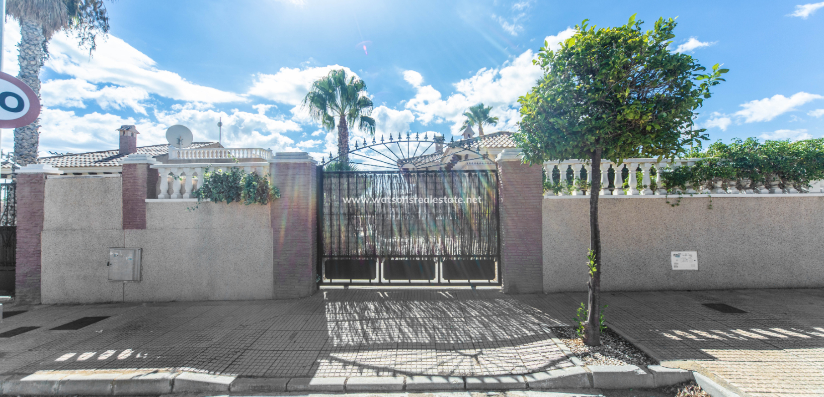 Venta - Chalet Independiente - Urb. La Marina