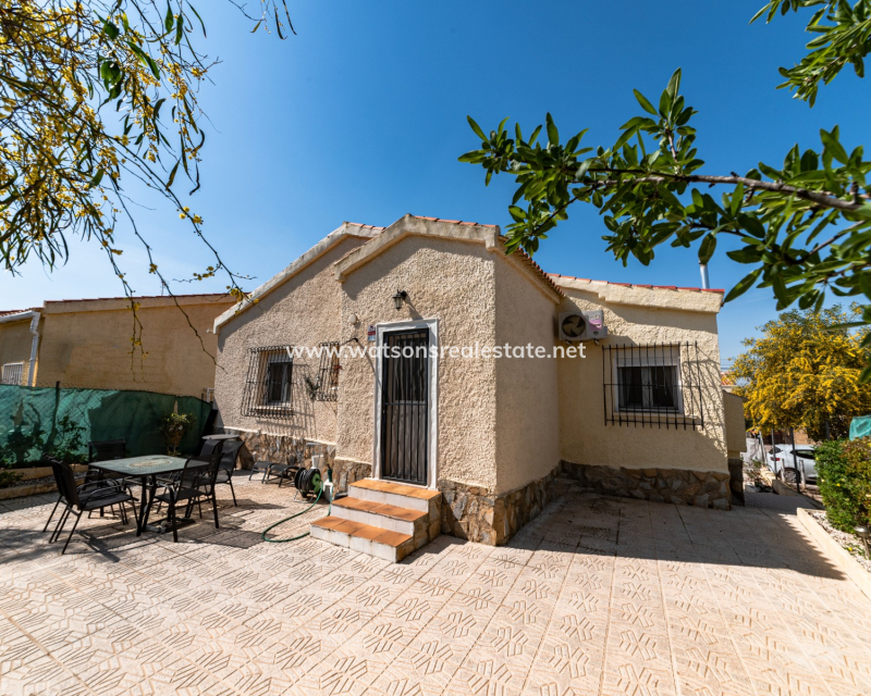 Venta - Chalet Independiente - Urb. La Marina