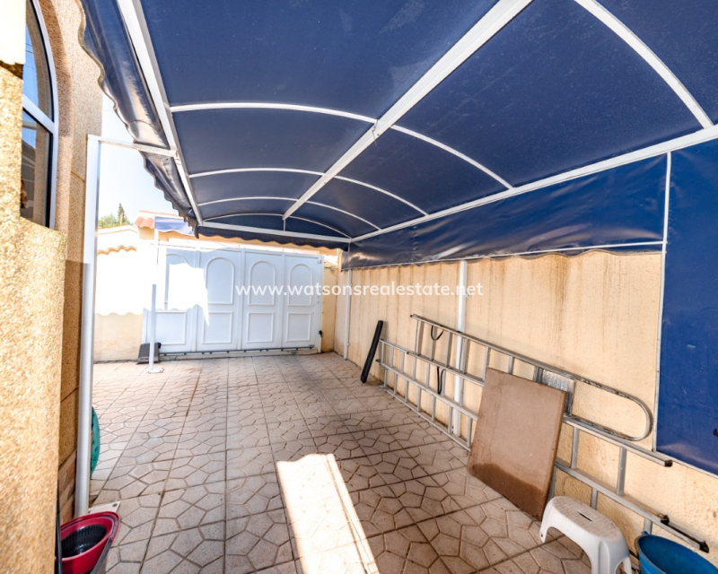 Venta - Chalet Independiente - Urb. La Marina